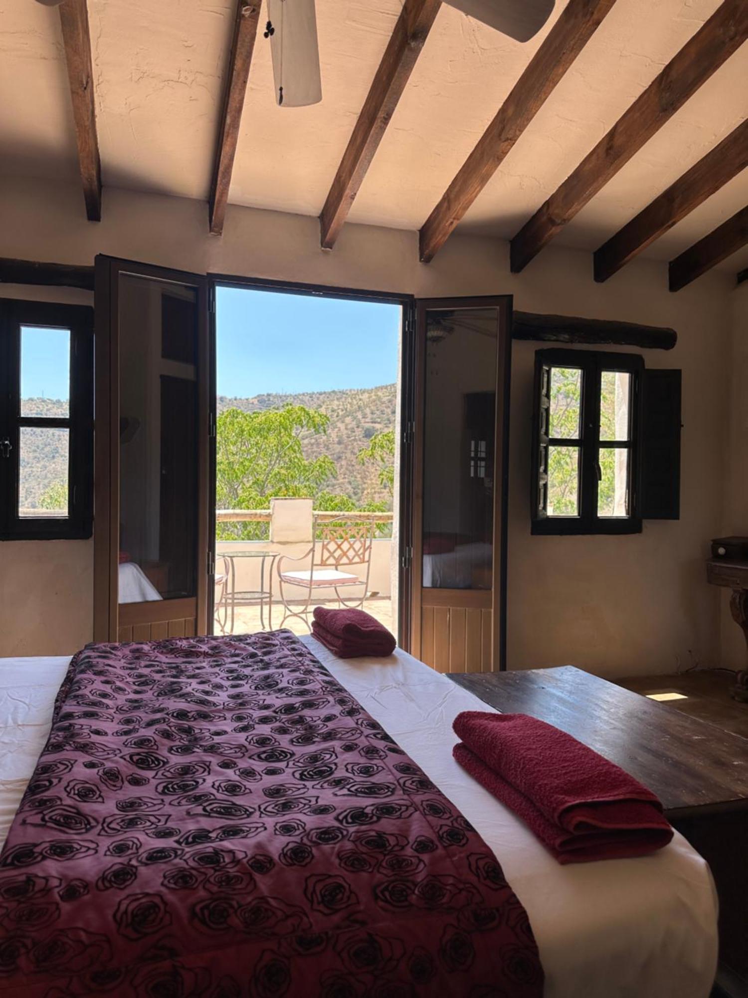 Cortijo Cuscurro Villa Riogordo ภายนอก รูปภาพ