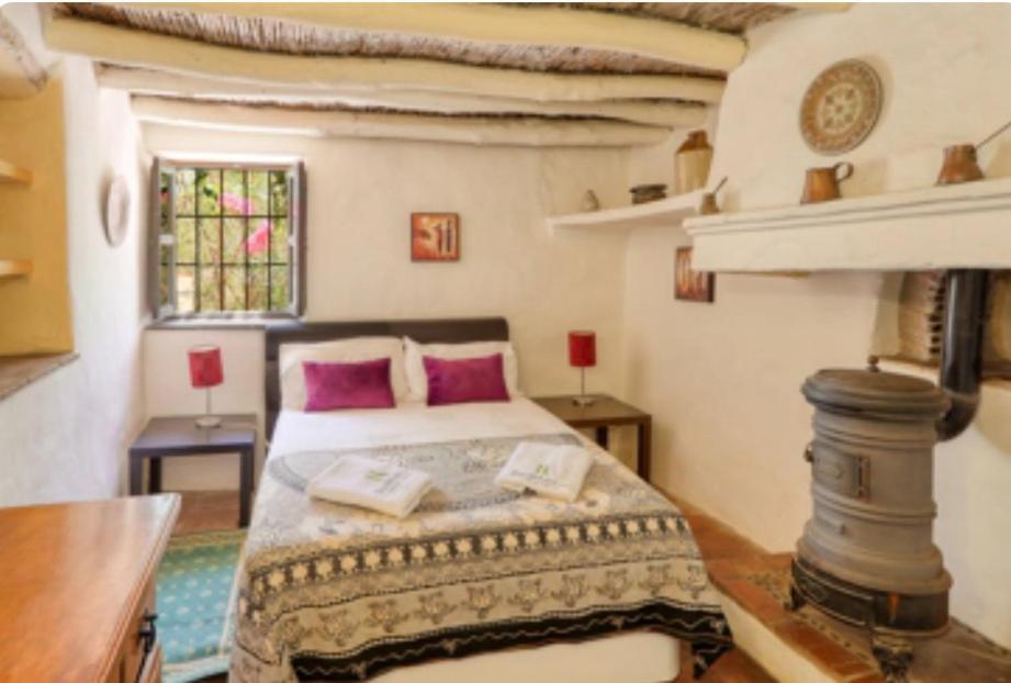 Cortijo Cuscurro Villa Riogordo ภายนอก รูปภาพ